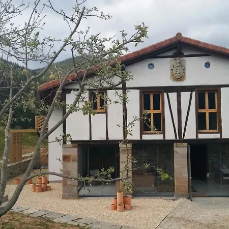 Country house Izal Landetxea *