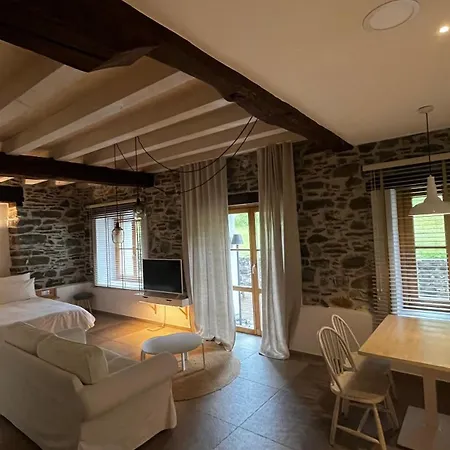 Izal Landetxea - Izal Country house *
